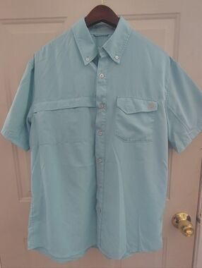 Huk Men's Light Blue Short-Sleeve Button-Down Shirt Medium